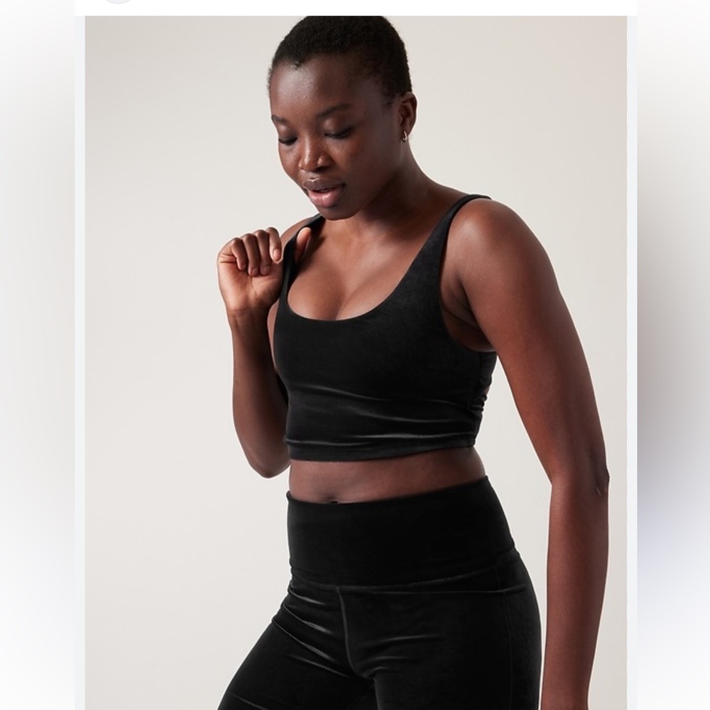 Athleta velvet Cut out crop top